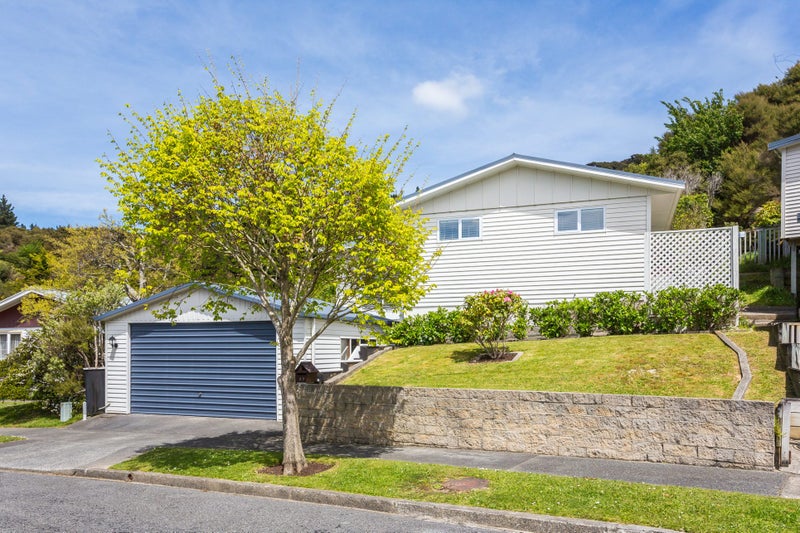 37 McGowan Road, Wainuiomata, Lower Hutt - Carousel 2