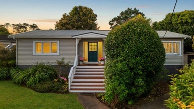 350 Royal Road, Massey, Auckland - Carousel 1