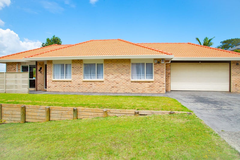 20 Piper Place, Goodwood Heights, Auckland - Carousel 21