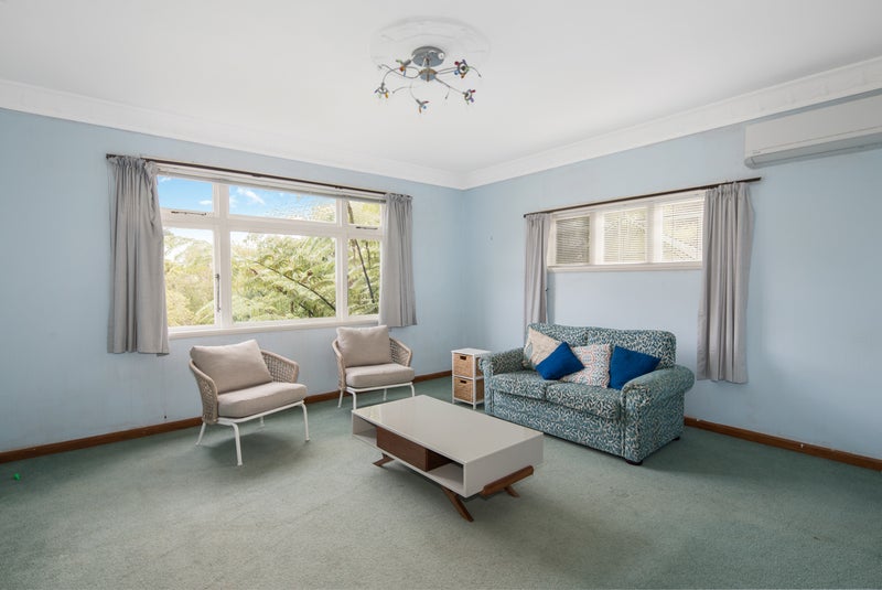 33 Nicholson Road, Khandallah, Wellington - Carousel 2
