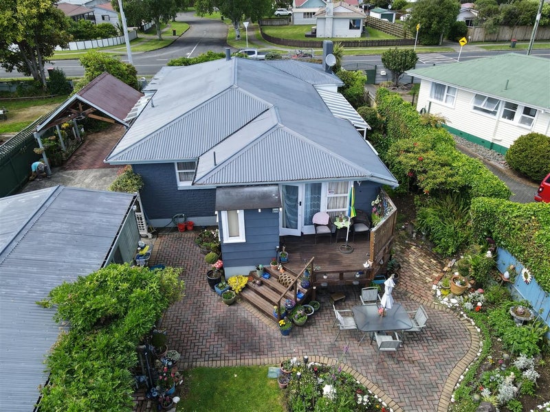 60 Kawaha Point Road, Kawaha Point, Rotorua, Bay Of Plenty - Carousel 1