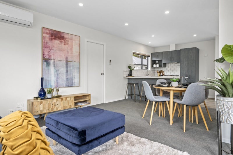 1/74 Claude Street, Fairfield, Hamilton - Carousel 2