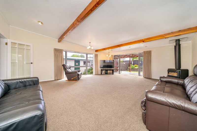 48 Kashmir Avenue, Clouston Park, Upper Hutt - Carousel 2