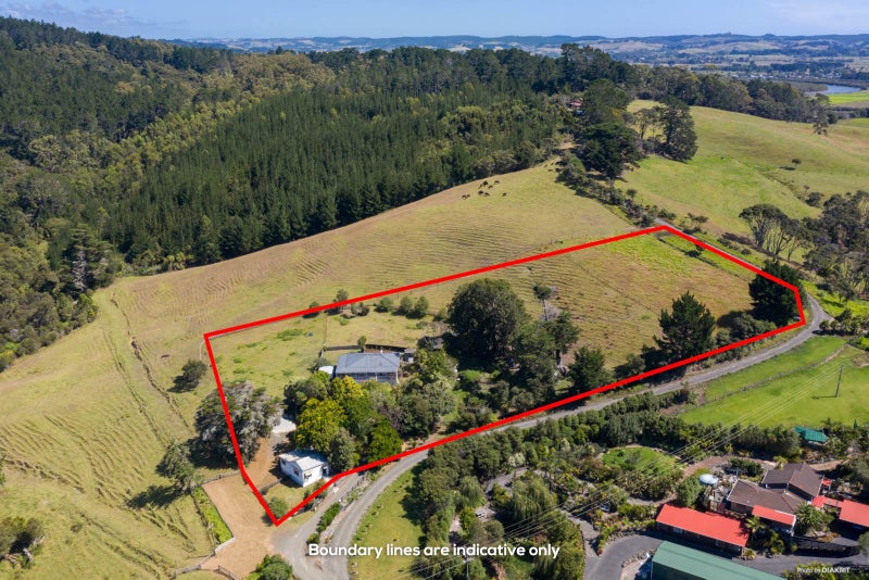 320 Kaipara Coast Highway, Kaukapakapa - Carousel 2