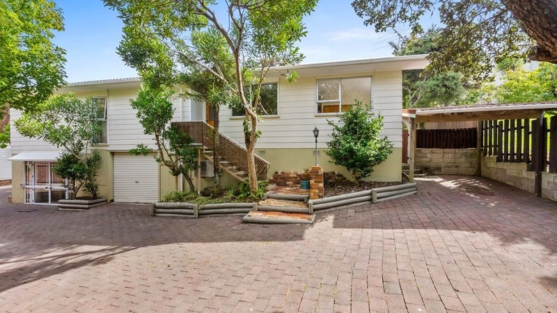 1/56 Lavery Place, Sunnynook, Auckland - Carousel 1