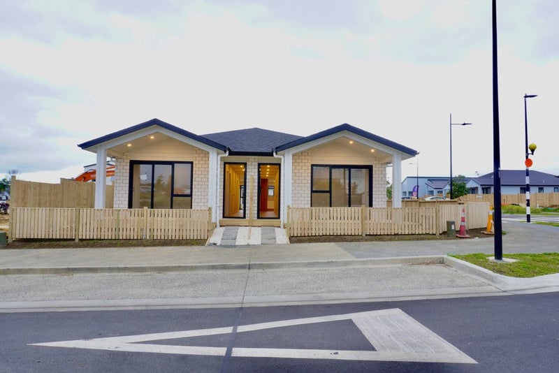 13 Noia Way, Karaka, Papakura - Carousel 1