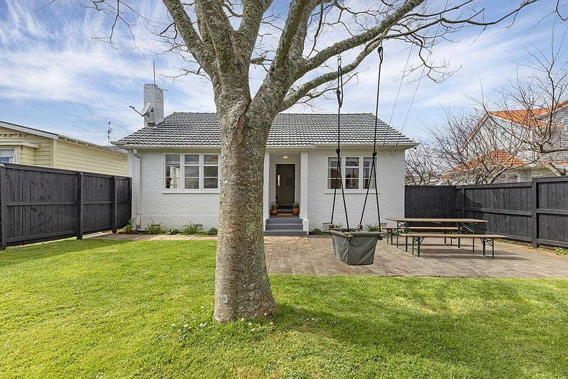 53 Amaru Road, One Tree Hill, Auckland - Carousel 2