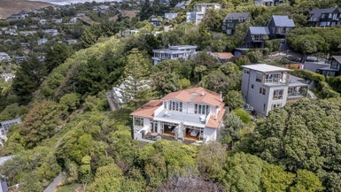 9 Aranoni Track, Clifton, Christchurch - Carousel 1