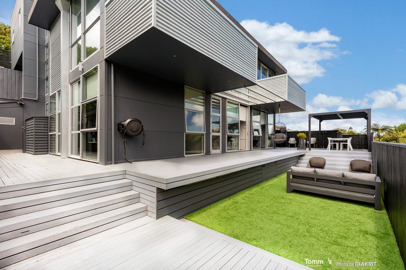 43 Poto Road, Normandale, Lower Hutt - Carousel 2