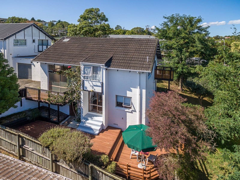 2/20 Bayview Road, Bayview, Auckland - Carousel 1