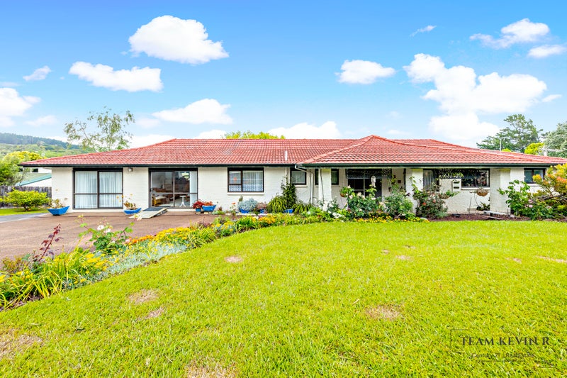 32 Redmount Place, Red Hill, Papakura - Carousel 2