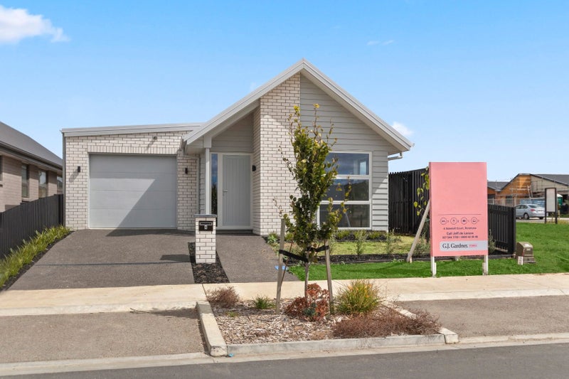 4 Adzebill Court, Rototuna North, Hamilton - Carousel 1
