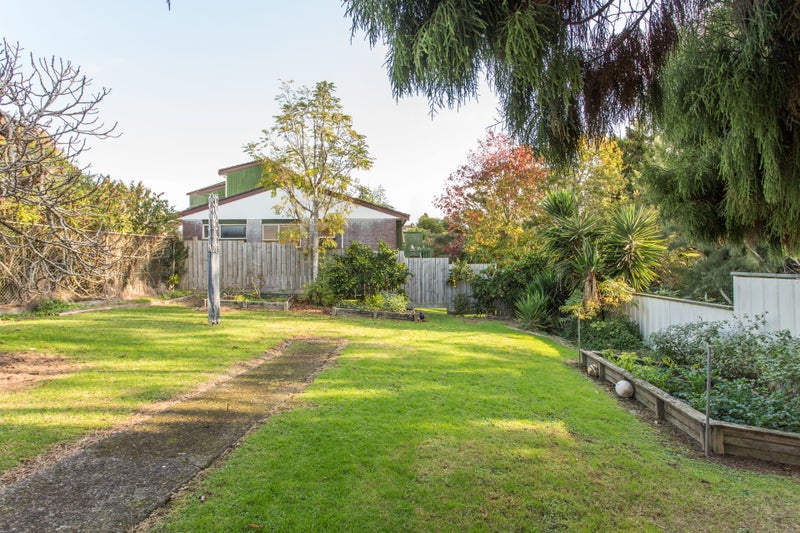 16 Croydon Road, New Lynn, Auckland - Carousel 18