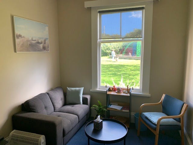 8 Fancourt Street, Karori, Wellington - Carousel 6