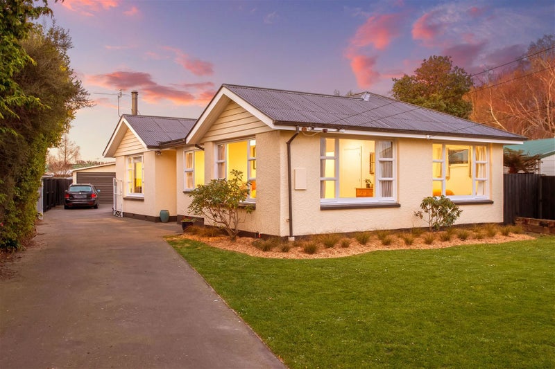 14 Englefield Road, Belfast, Christchurch - Carousel 1