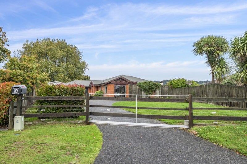 17 Courtenay Place, Owhata, Rotorua - Carousel 19