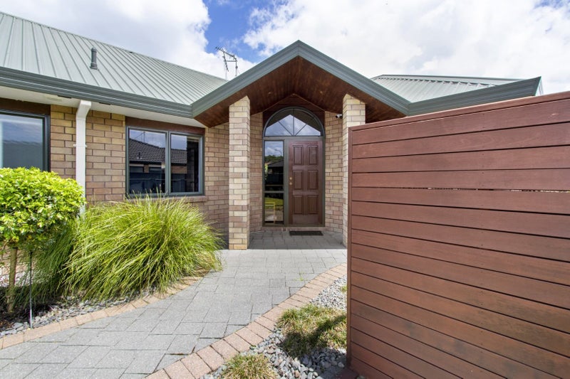 5 Guildford Place, Rototuna North, Hamilton - Carousel 2