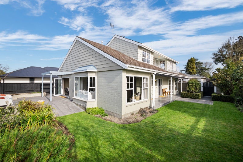 2/198 Clyde Road, Burnside, Christchurch - Carousel 1