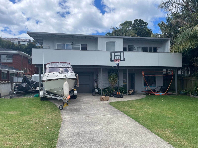 50 The Circle, Manly, Whangaparaoa - Carousel 1