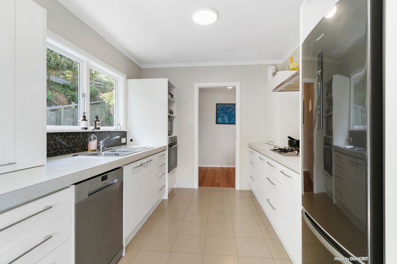 44 Rangoon Street, Khandallah, Wellington - Carousel 2