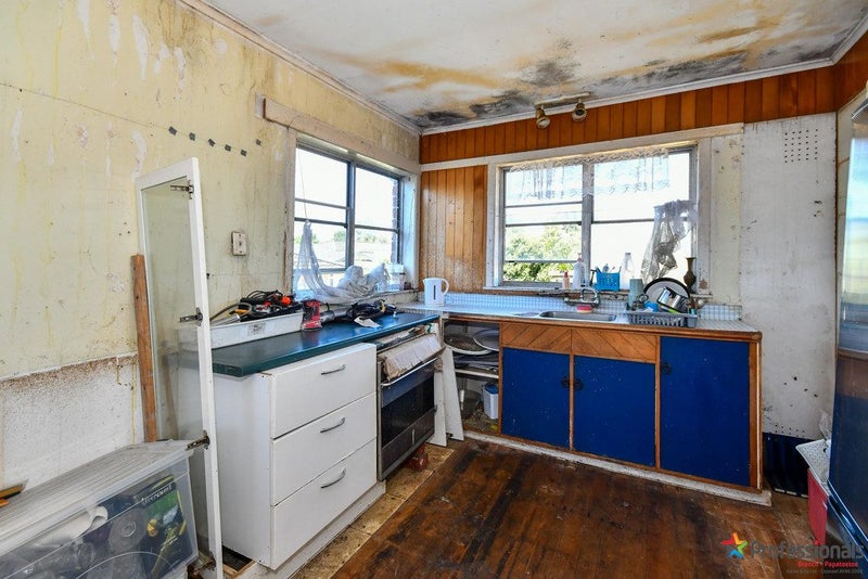 49 Wakefield Road, Favona, Auckland - Carousel 2