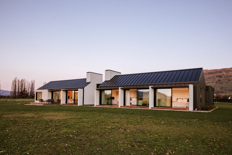 10 Little Orchard Way, Wānaka - Carousel 1