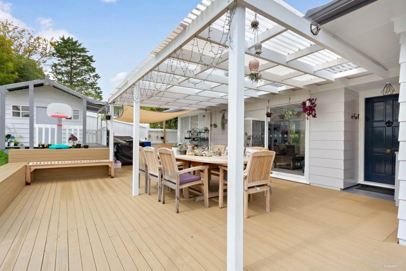 16 Halsey Drive, Lynfield, Auckland - Carousel 1