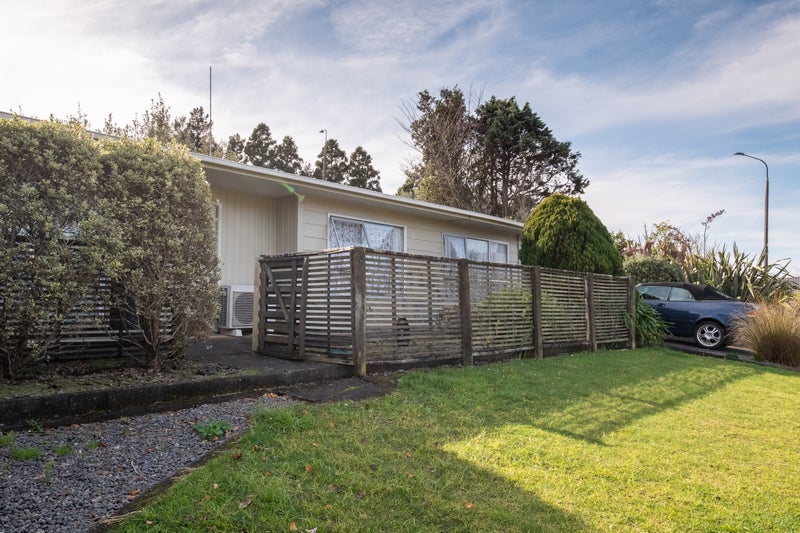2 Shaldon Crescent, Blagdon, New Plymouth - Carousel 2