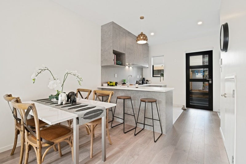 29 Fantail Place, Avondale, Auckland - Carousel 1