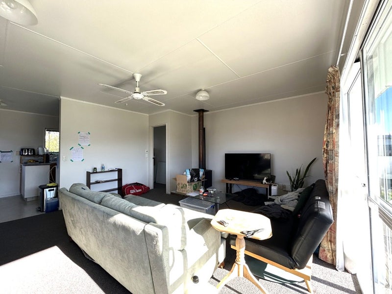 2/16 Roto Street, Tāhunanui, Nelson - Carousel 2