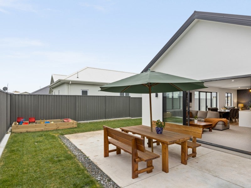 28 Hunter Drive, Awatoto, Napier - Carousel 1