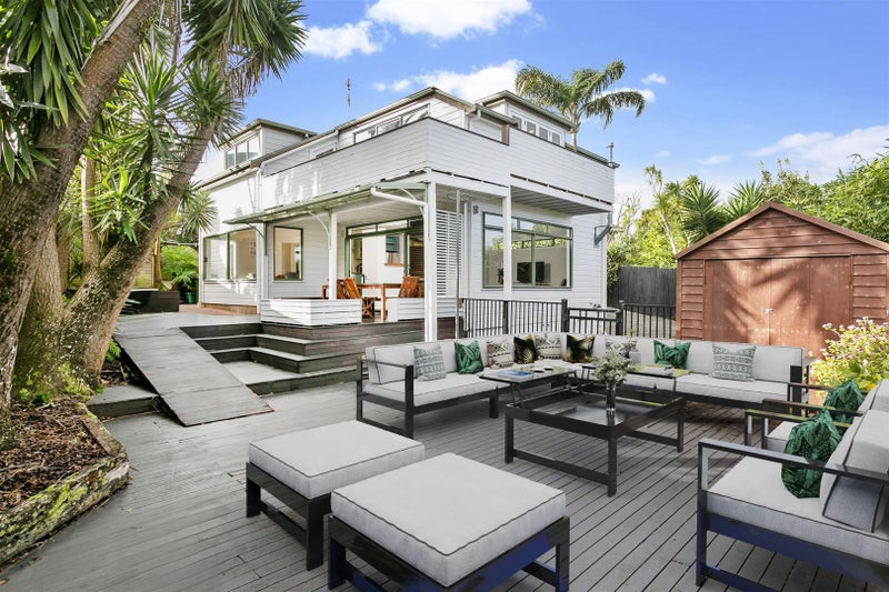 2/305 Lake Road, Hauraki, Auckland - Carousel 1