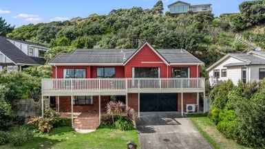 57 Leeward Drive, Whitby, Porirua - Carousel 1