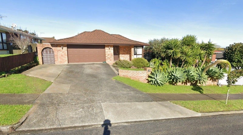 94 Dalwhinnie Parade, Highland Park, Auckland - Carousel 1