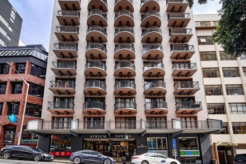 4J/154 The Terrace, Wellington Central, Wellington - Carousel 8