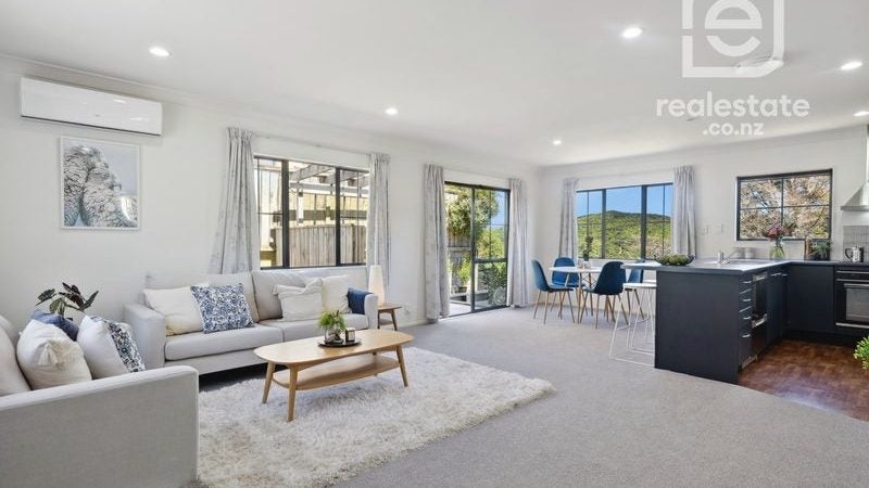 78A Woodhouse Avenue, Karori, Wellington - Carousel 1