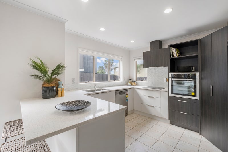 2/13 Fratley Avenue, Farm Cove, Auckland - Carousel 2