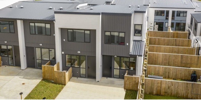 5 Stroom Street, Flat Bush, Auckland - Carousel 1