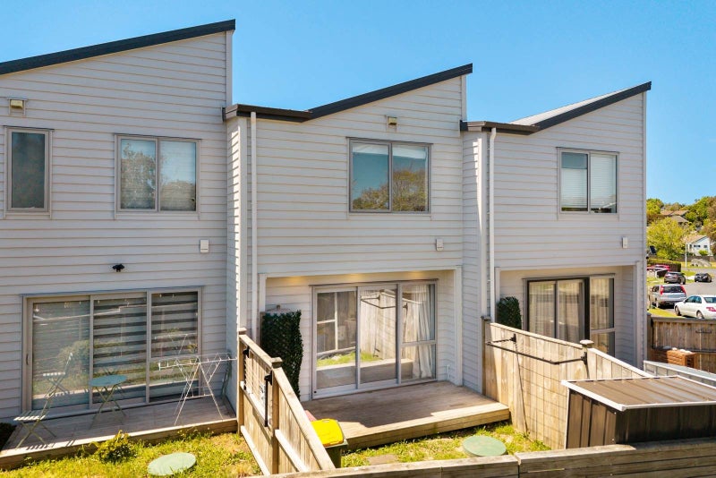 1B Sirius Place, Botany Downs, Auckland - Carousel 2