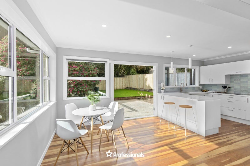 21 Kennedy Grove, Stokes Valley, Lower Hutt - Carousel 1