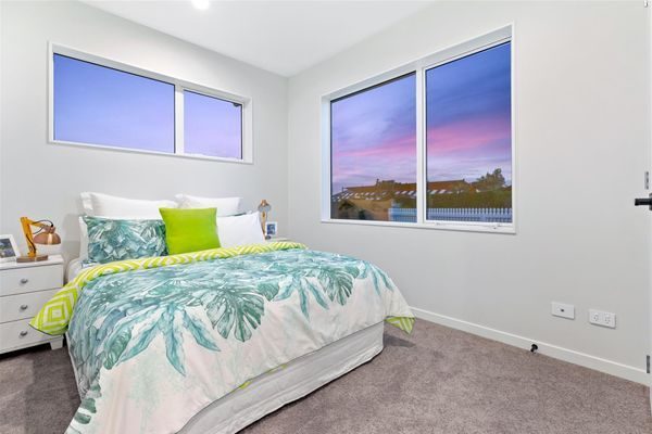 1 Riverhead Point Drive, Riverhead, Riverhead - Carousel 6