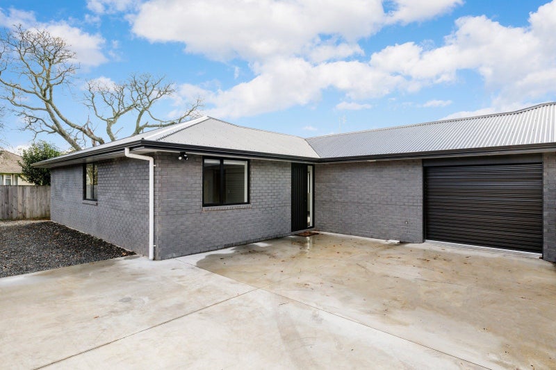 401B Peachgrove Road, Fairfield, Hamilton - Carousel 1