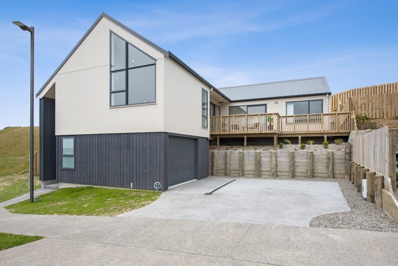 7 Lemonwood Way, Woodridge, Wellington - Carousel 1