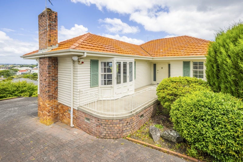 39 Mellons Bay Road, Mellons Bay, Auckland - Carousel 2