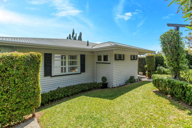 6 Forfar Road, Glendowie, Auckland - Carousel 1