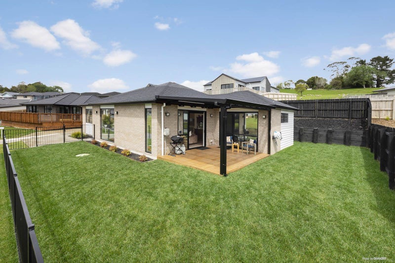 13 Dome Lane, Warkworth, Warkworth - Carousel 1