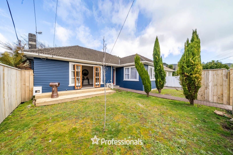 98 Wood Street, Wainuiomata, Lower Hutt - Carousel 1