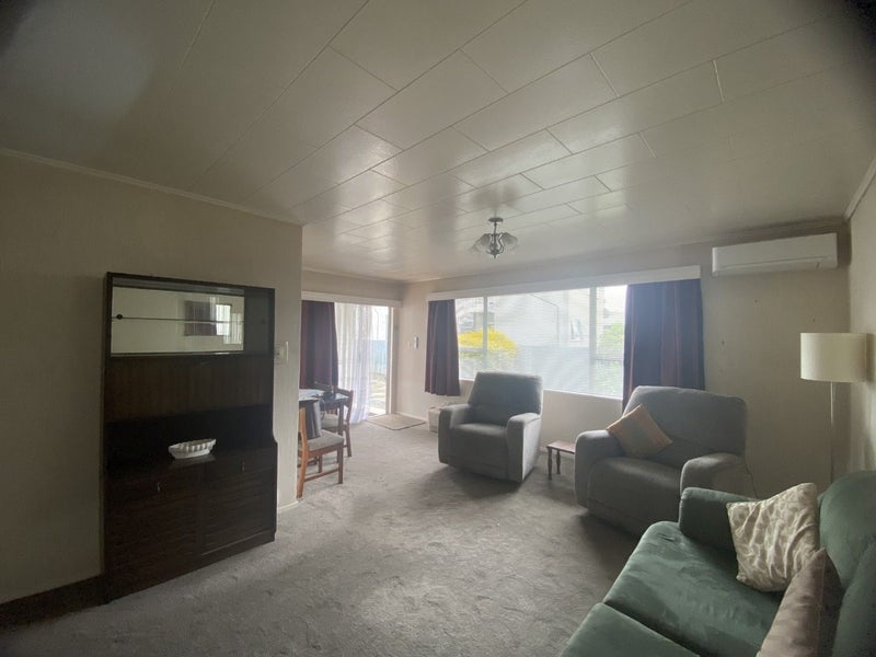 2/12 Caxton Street, Onekawa, Napier - Carousel 2