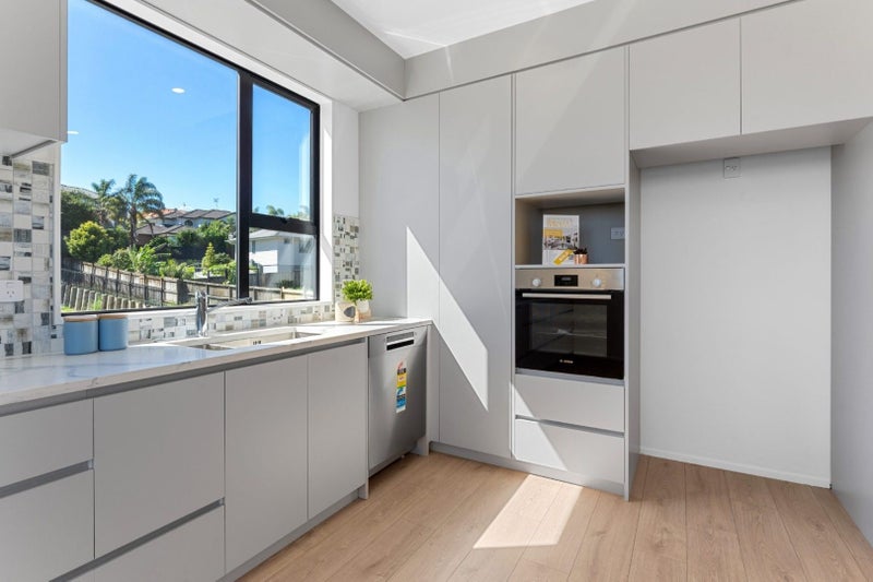 12/52B Rosedale Road, Rosedale, Auckland - Carousel 2