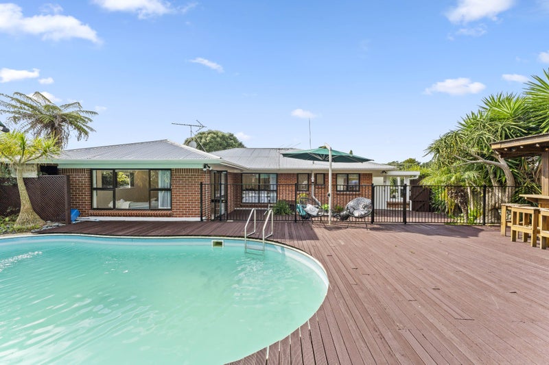 23 Lawrence Crescent, Hillpark, Auckland - Carousel 1